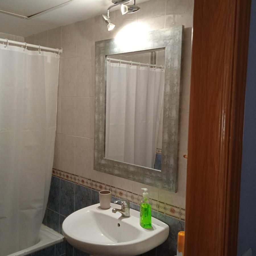 Torremolinos Alquilo Habitacion Con Bano Compartido Y Cocina Compartida Exterior foto